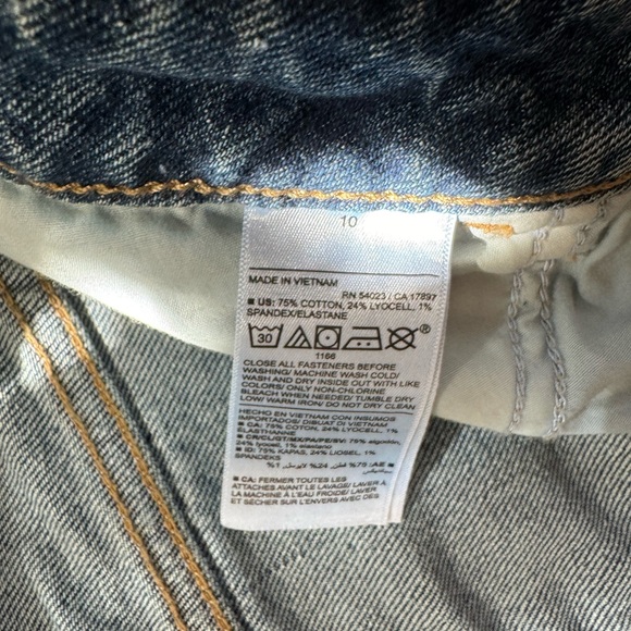 Old Navy Women’s Extra High Rise Kicker Boot Cut Jeans size 10, button waist - Picture 6 of 8